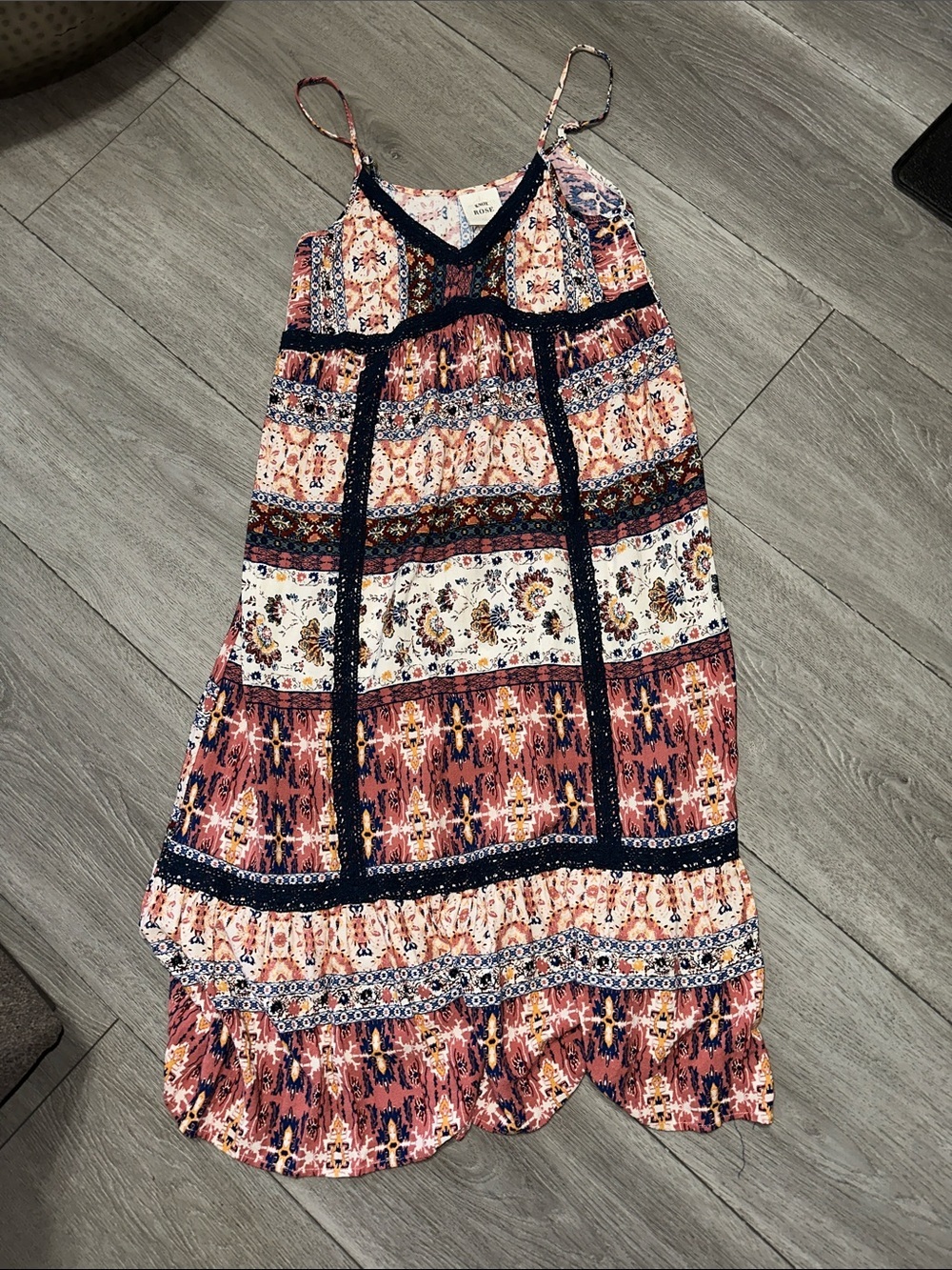 Knox Rose Floral Boho Tank Top in Navy, Rust, Pink and Cream size XS - Picture 1 of 6